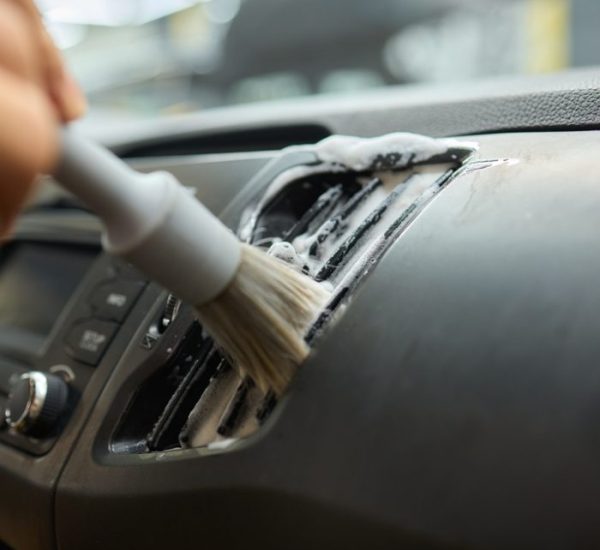 auto-interieur-reinigen-700x650